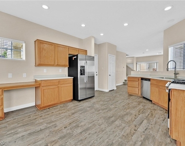 6355 Urban Creek Court - Photo Thumbnail 5