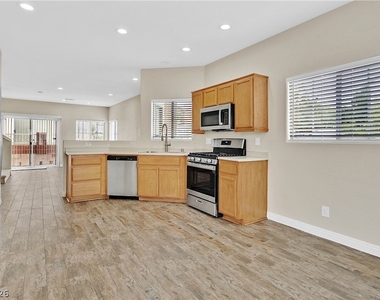 6355 Urban Creek Court - Photo Thumbnail 6
