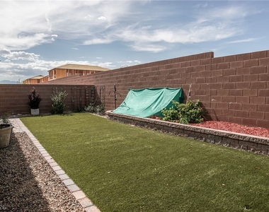 1818 Vibrant Barn Avenue - Photo Thumbnail 25
