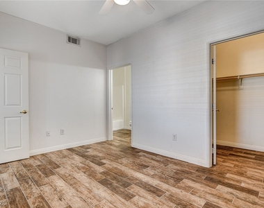 9580 W Reno Avenue - Photo Thumbnail 14
