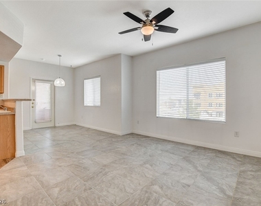 9580 W Reno Avenue - Photo Thumbnail 3
