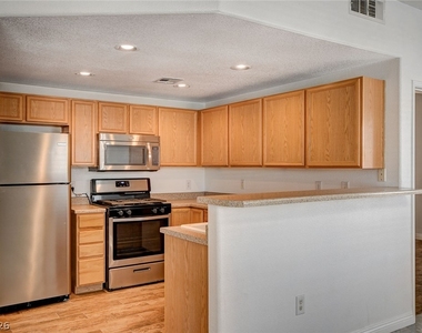 9580 W Reno Avenue - Photo Thumbnail 10