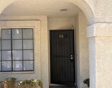 4736 Nara Vista Way - Photo Thumbnail 1