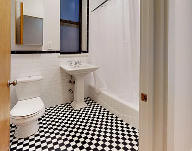 129 East 97th Street - Photo Thumbnail 5