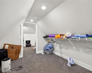 260 Oxford Street - Photo Thumbnail 10