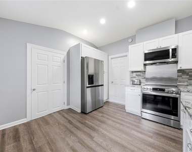 93 Cleveland Avenue - Photo Thumbnail 15