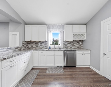 93 Cleveland Avenue - Photo Thumbnail 13