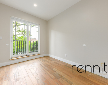 593 Rutland Road - Photo Thumbnail 3