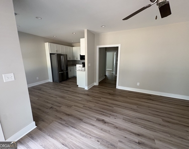 5132 Avery Street - Photo Thumbnail 3