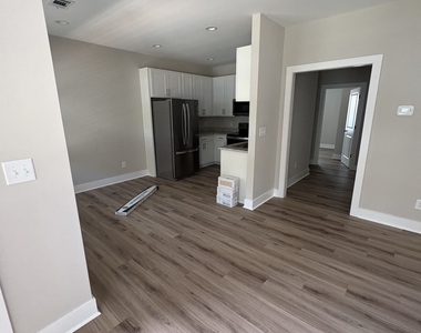 5132 Avery Street - Photo Thumbnail 4
