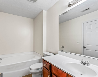 2555 Flat Shoals Road - Photo Thumbnail 10