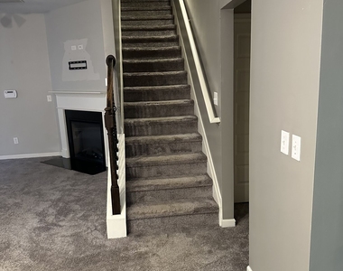 1565 Potomac Court - Photo Thumbnail 4
