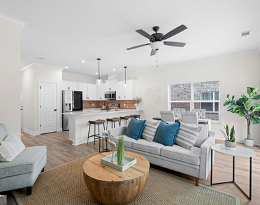 15 Azalea Lane - Photo Thumbnail 6