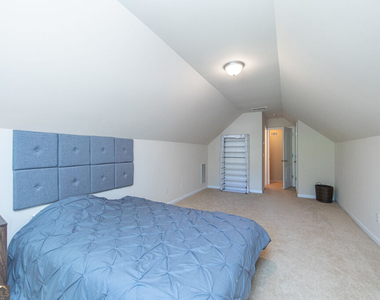 4556 White Horse Drive - Photo Thumbnail 9