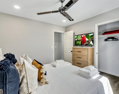 10960 Morning Dove Drive - Photo Thumbnail 18