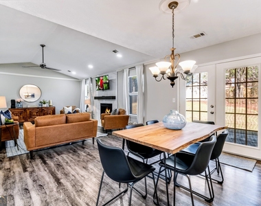 10960 Morning Dove Drive - Photo Thumbnail 6