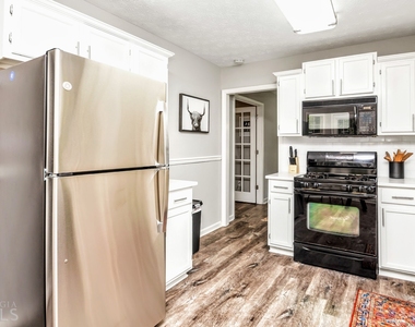 285 Arbor Way - Photo Thumbnail 9