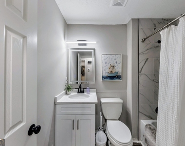 3715 Clearwater Drive - Photo Thumbnail 17