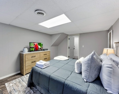 3715 Clearwater Drive - Photo Thumbnail 10