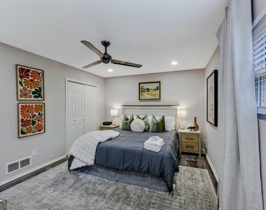 3715 Clearwater Drive - Photo Thumbnail 19