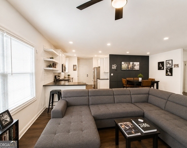 906 Westmont Road Sw - Photo Thumbnail 7