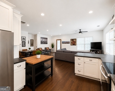 906 Westmont Road Sw - Photo Thumbnail 10