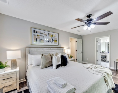4210 Lakes End Drive Nw - Photo Thumbnail 18