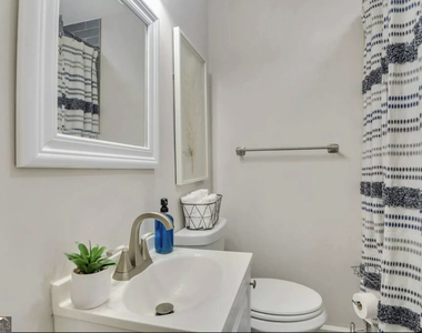 50 Oak Street - Photo Thumbnail 8