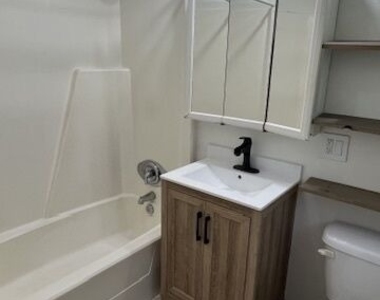 510 S May Street - Photo Thumbnail 6