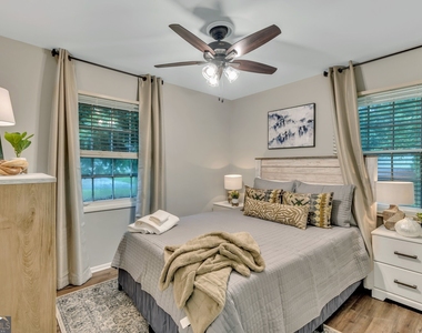 4589 Ryan Road - Photo Thumbnail 15