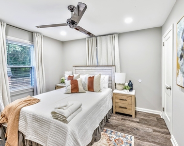 811 Old Powder Springs Road Sw - Photo Thumbnail 16