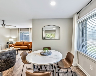811 Old Powder Springs Road Sw - Photo Thumbnail 11