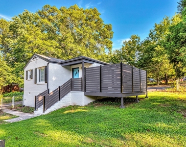 811 Old Powder Springs Road Sw - Photo Thumbnail 24