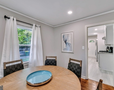 1131 Stoneybrook Road - Photo Thumbnail 4