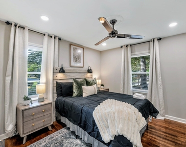 1131 Stoneybrook Road - Photo Thumbnail 15