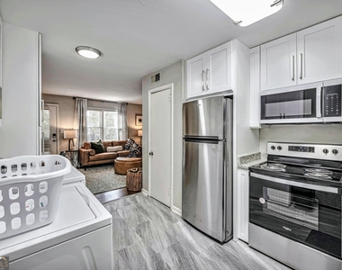 2858 Rosehill Street - Photo Thumbnail 11
