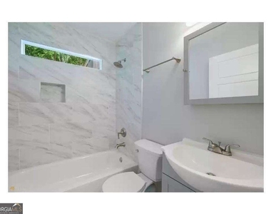 2032 North Avenue Nw - Photo Thumbnail 10