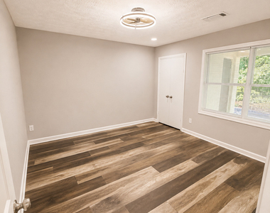 1116 Summer Brook Road - Photo Thumbnail 13