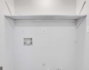 6308 E Windsor Lane - Photo Thumbnail 12