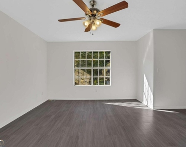 6308 E Windsor Lane - Photo Thumbnail 18