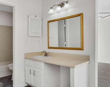 6308 E Windsor Lane - Photo Thumbnail 22