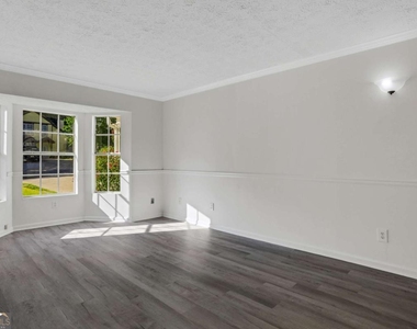 6308 E Windsor Lane - Photo Thumbnail 1