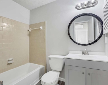 6308 E Windsor Lane - Photo Thumbnail 17