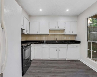 6308 E Windsor Lane - Photo Thumbnail 7