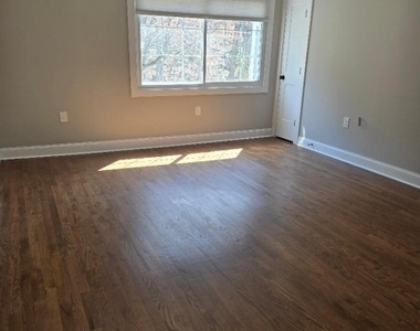 16 Roosevelt Dr - Photo Thumbnail 4