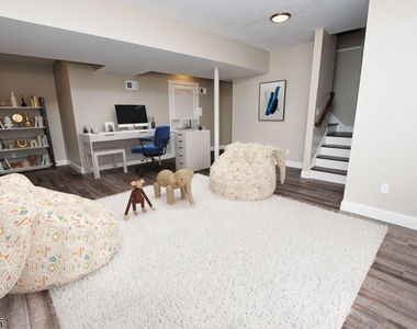 156 Broad St - Photo Thumbnail 3