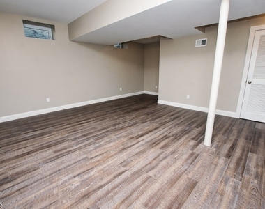 156 Broad St - Photo Thumbnail 26
