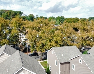 156 Broad St - Photo Thumbnail 8