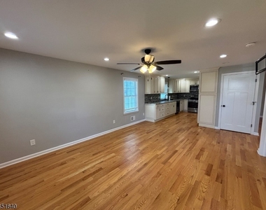 800 Drake Ave - Photo Thumbnail 7