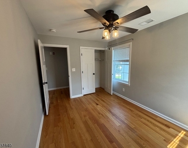 800 Drake Ave - Photo Thumbnail 17